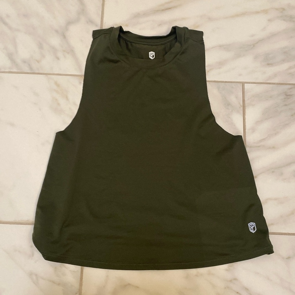 Born primitive small workout cropped tank seamless arms green